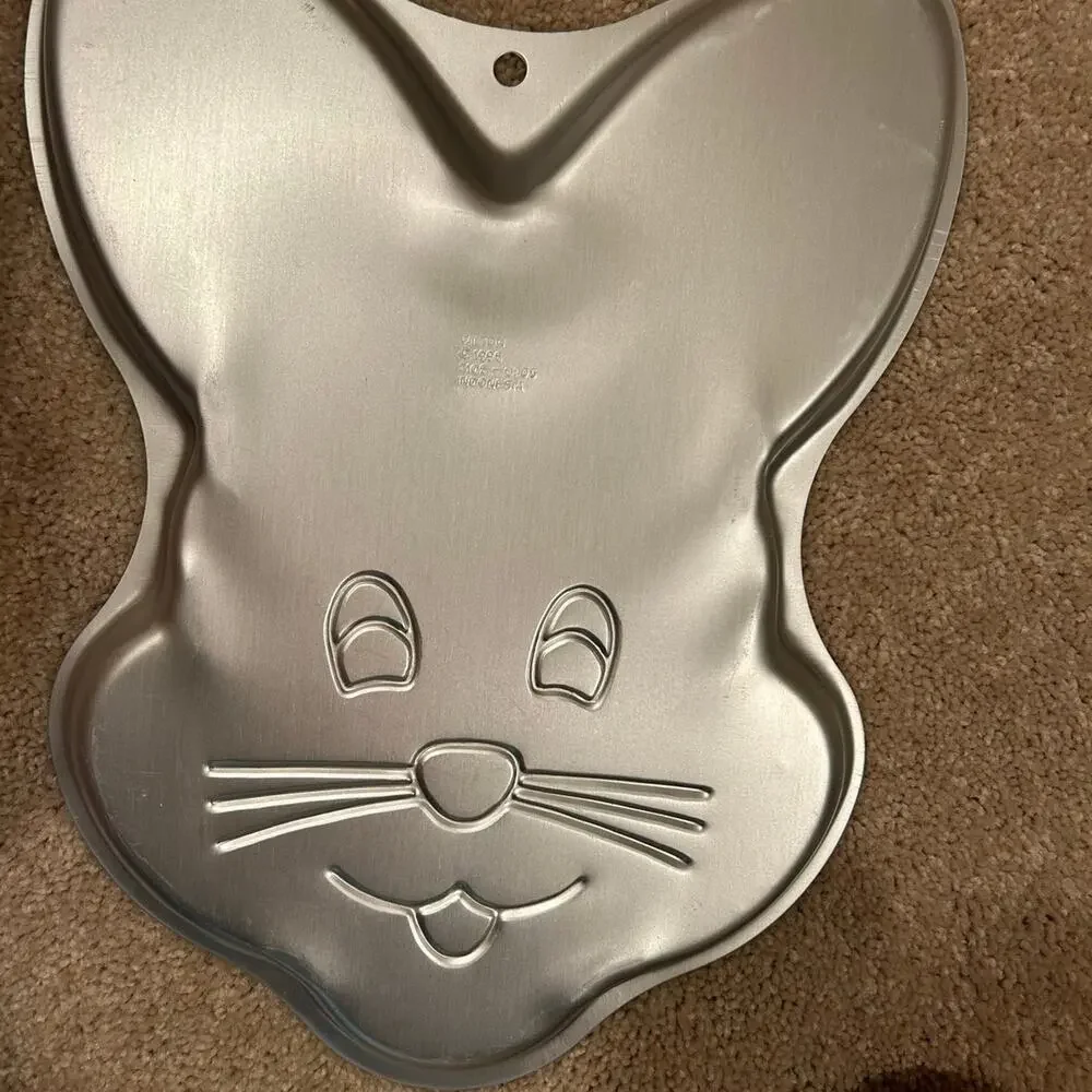 New Wilton Easter bunny cake pan